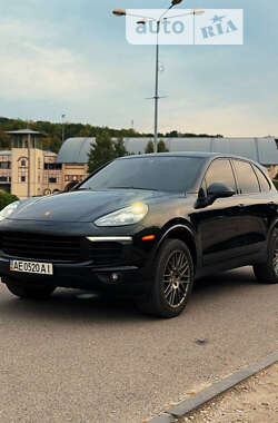 Позашляховик / Кросовер Porsche Cayenne 2016 в Дніпрі