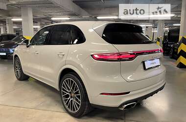 Позашляховик / Кросовер Porsche Cayenne 2022 в Києві