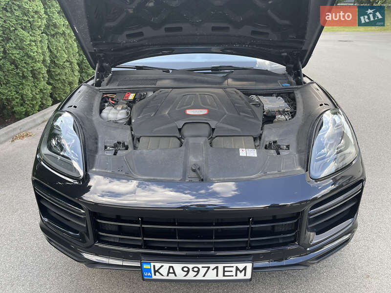 Позашляховик / Кросовер Porsche Cayenne 2021 в Києві