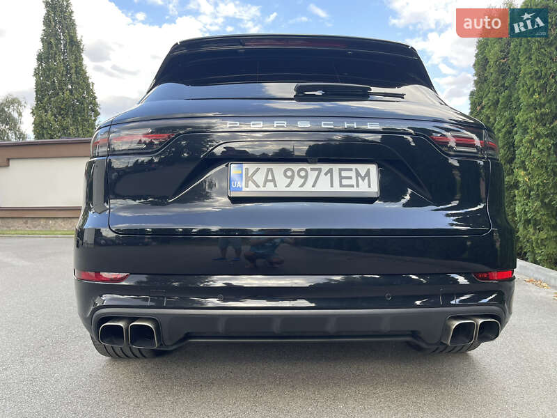 Позашляховик / Кросовер Porsche Cayenne 2021 в Києві
