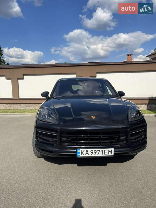 Позашляховик / Кросовер Porsche Cayenne 2021 в Києві