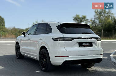 Внедорожник / Кроссовер Porsche Cayenne 2019 в Одессе