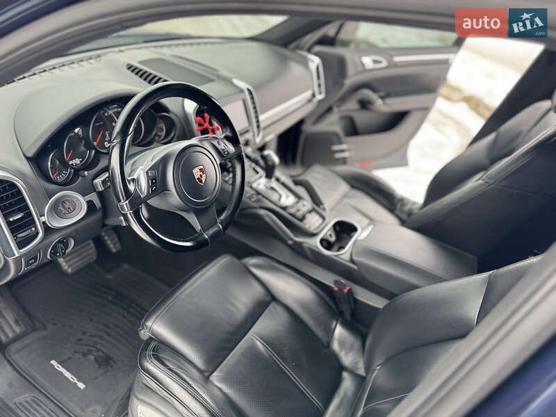 Позашляховик / Кросовер Porsche Cayenne 2011 в Калуші