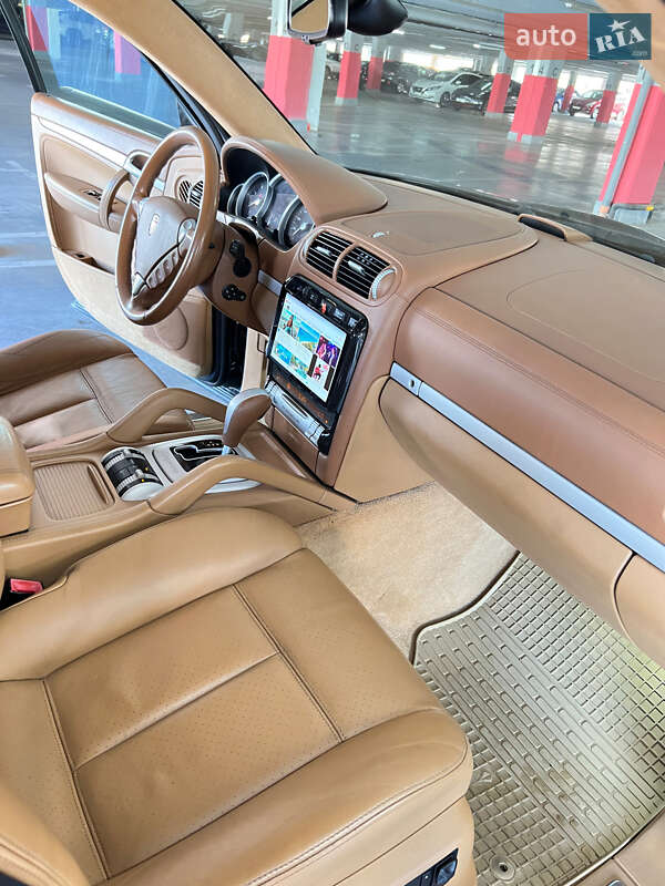 Позашляховик / Кросовер Porsche Cayenne 2008 в Львові