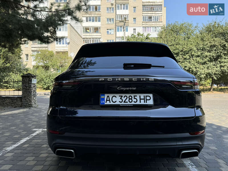Позашляховик / Кросовер Porsche Cayenne 2018 в Луцьку