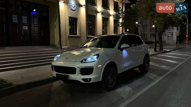 Позашляховик / Кросовер Porsche Cayenne 2017 в Одесі
