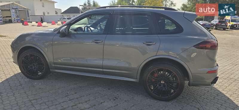 Внедорожник / Кроссовер Porsche Cayenne 2015 в Черновцах фото 61 Внедорожник / Кроссовер Porsche Cayenne 2015 в Черновцах