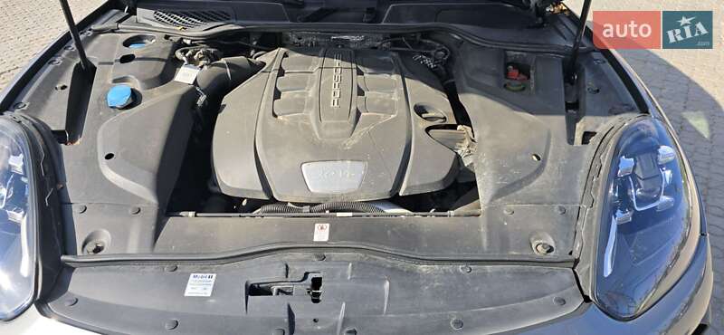 Внедорожник / Кроссовер Porsche Cayenne 2015 в Черновцах фото 75 Внедорожник / Кроссовер Porsche Cayenne 2015 в Черновцах