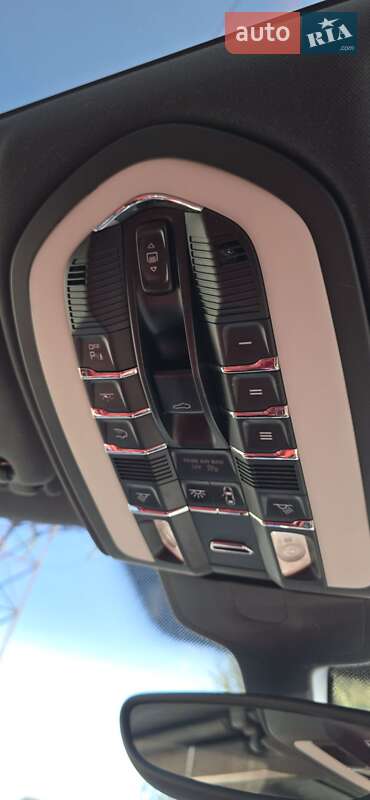 Внедорожник / Кроссовер Porsche Cayenne 2015 в Черновцах фото 95 Внедорожник / Кроссовер Porsche Cayenne 2015 в Черновцах