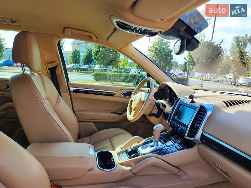 Позашляховик / Кросовер Porsche Cayenne 2011 в Петропавлівській Борщагівці фото 11 Позашляховик / Кросовер Porsche Cayenne 2011 в Петропавлівській Борщагівці