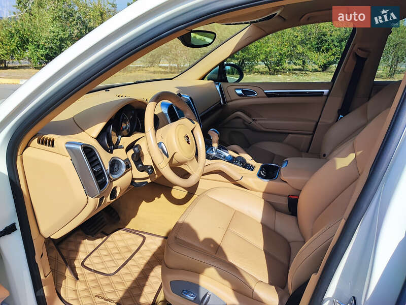 Позашляховик / Кросовер Porsche Cayenne 2011 в Петропавлівській Борщагівці фото 13 Позашляховик / Кросовер Porsche Cayenne 2011 в Петропавлівській Борщагівці