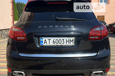 Внедорожник / Кроссовер Porsche Cayenne 2011 в 