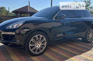 Внедорожник / Кроссовер Porsche Cayenne 2011 в 