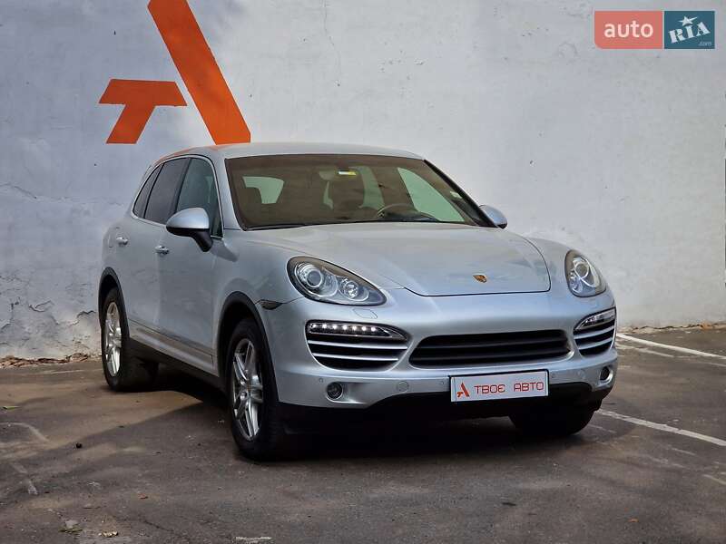 Позашляховик / Кросовер Porsche Cayenne 2012 в Одесі