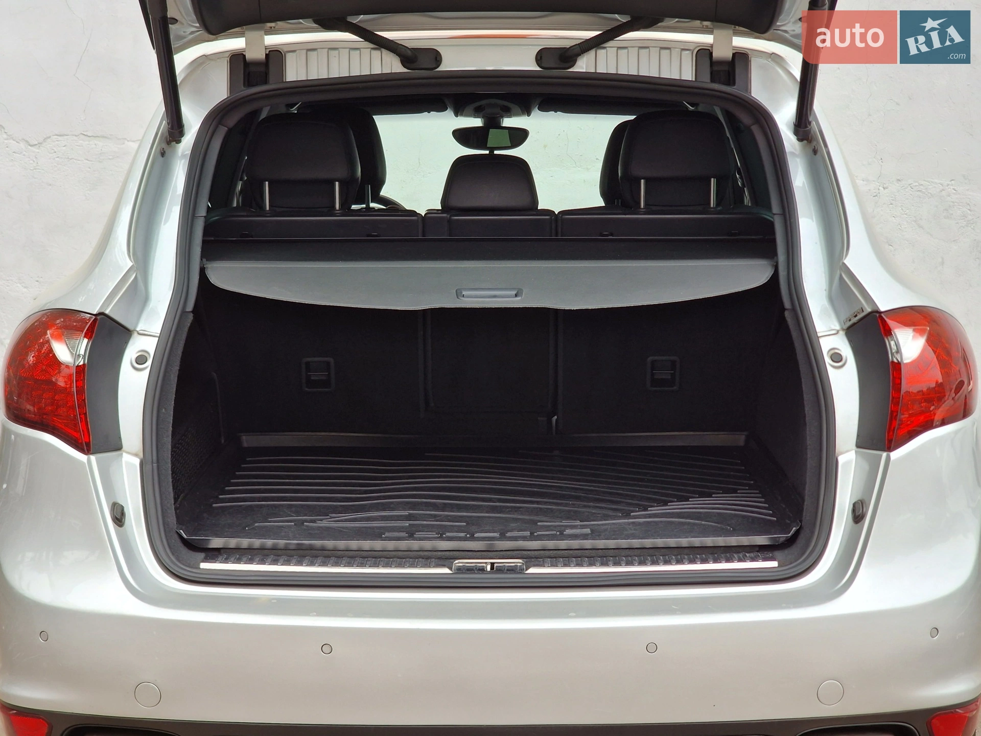 2012 Porsche Cayenne - мініатюра 28
