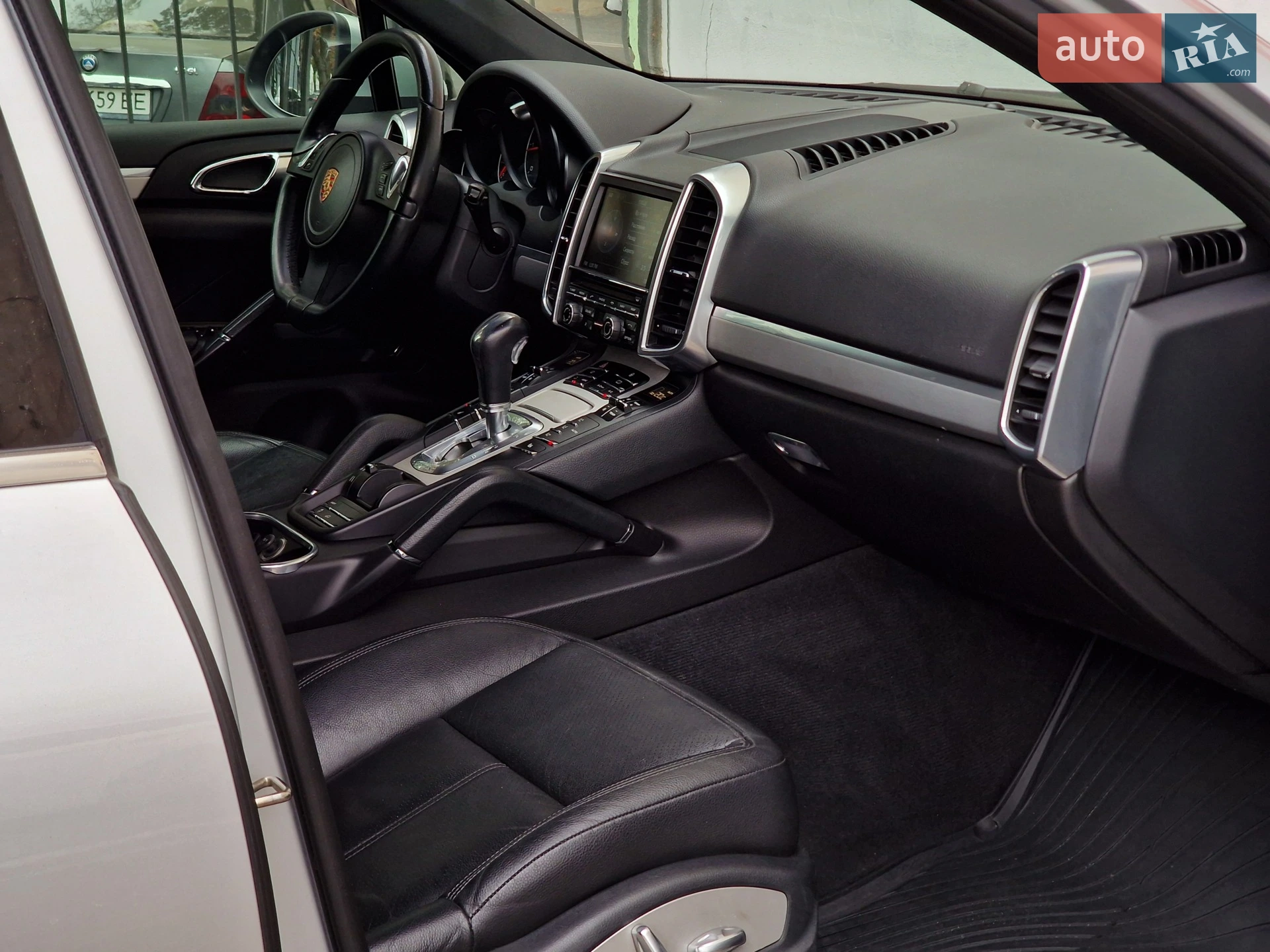 2012 Porsche Cayenne - мініатюра 35
