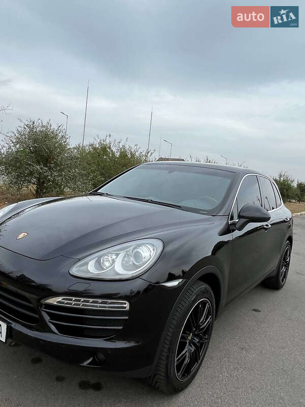 Позашляховик / Кросовер Porsche Cayenne 2013 в Бучі