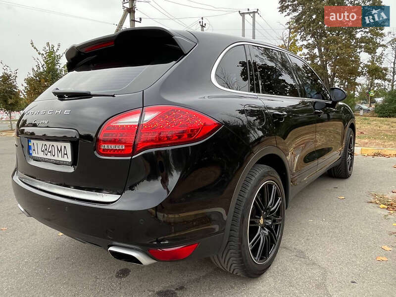 Позашляховик / Кросовер Porsche Cayenne 2013 в Бучі