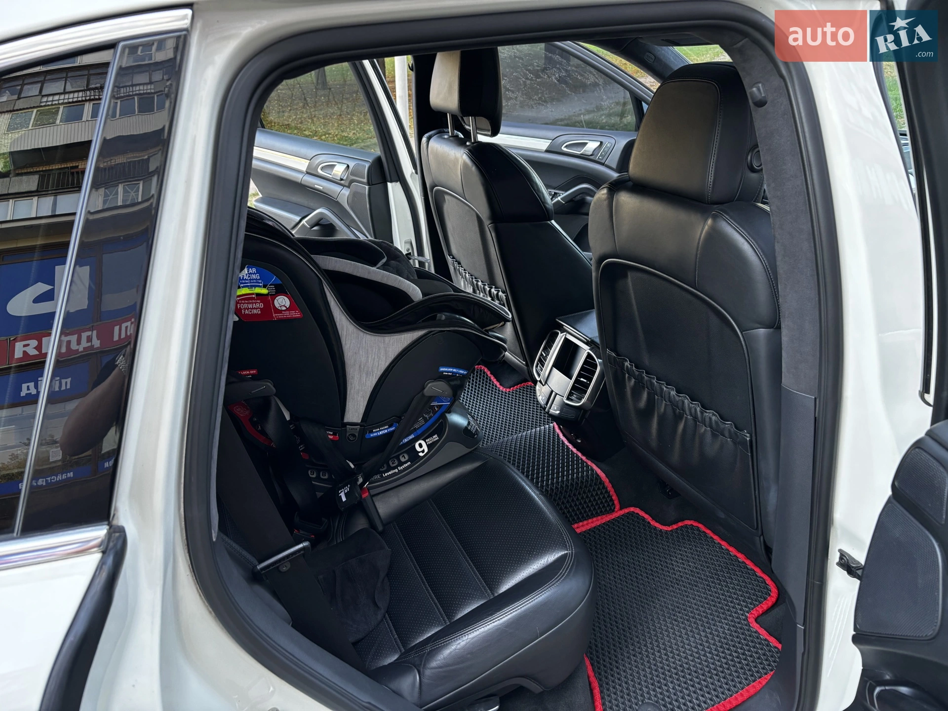2010 Porsche Cayenne - мініатюра 8