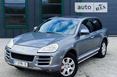 Внедорожник / Кроссовер Porsche Cayenne 2004 в Калуше