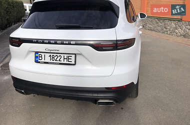 Внедорожник / Кроссовер Porsche Cayenne 2019 в 