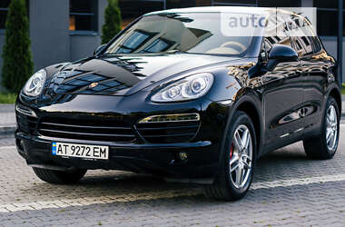 Внедорожник / Кроссовер Porsche Cayenne 2012 в Ивано-Франковске