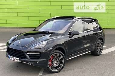 Позашляховик / Кросовер Porsche Cayenne 2010 в Києві