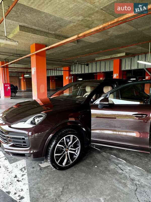 Позашляховик / Кросовер Porsche Cayenne 2018 в Львові