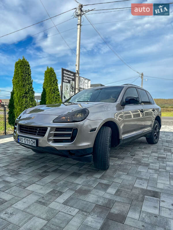 Позашляховик / Кросовер Porsche Cayenne 2007 в Тячеві
