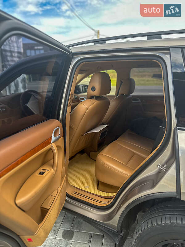 Позашляховик / Кросовер Porsche Cayenne 2007 в Тячеві