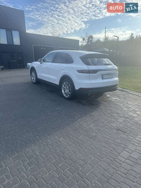 Позашляховик / Кросовер Porsche Cayenne 2019 в Фастові