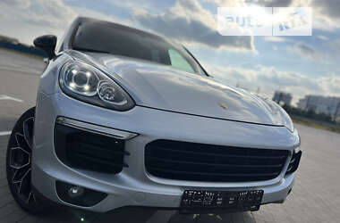 Внедорожник / Кроссовер Porsche Cayenne 2016 в Одессе