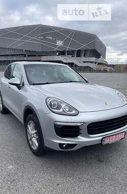 Позашляховик / Кросовер Porsche Cayenne 2014 в Львові