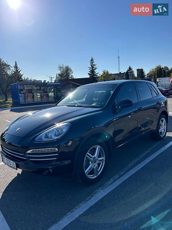 Позашляховик / Кросовер Porsche Cayenne 2014 в 