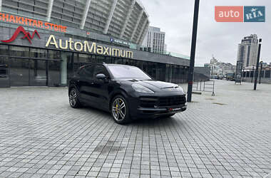 Позашляховик / Кросовер Porsche Cayenne 2018 в 