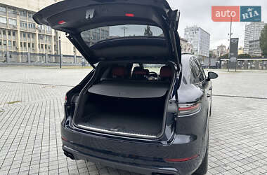 Позашляховик / Кросовер Porsche Cayenne 2018 в 