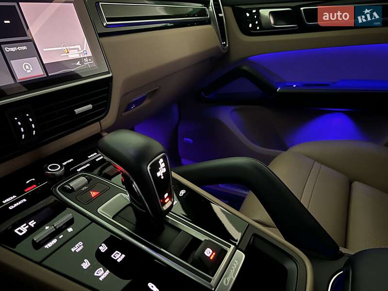 Внедорожник / Кроссовер Porsche Cayenne 2018 в Запорожье