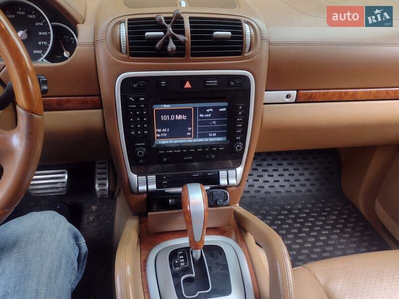 Позашляховик / Кросовер Porsche Cayenne 2008 в Одесі
