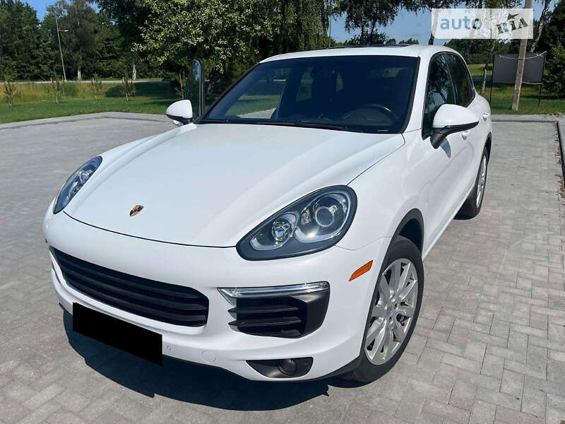 Позашляховик / Кросовер Porsche Cayenne 2015 в Черкасах