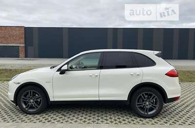 Внедорожник / Кроссовер Porsche Cayenne 2011 в 