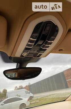 Внедорожник / Кроссовер Porsche Cayenne 2011 в 