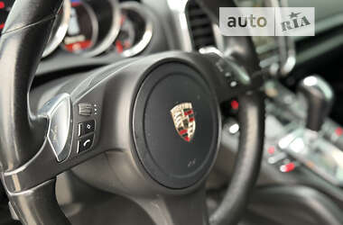 Позашляховик / Кросовер Porsche Cayenne 2012 в Ковелі