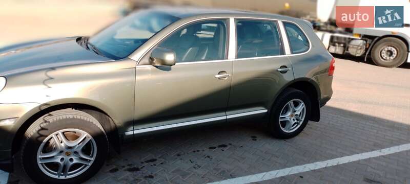 Позашляховик / Кросовер Porsche Cayenne 2008 в Чернівцях