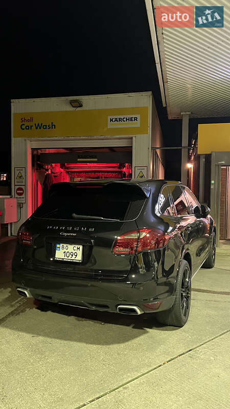 Позашляховик / Кросовер Porsche Cayenne 2013 в Тернополі