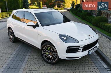 Позашляховик / Кросовер Porsche Cayenne 2021 в Львові