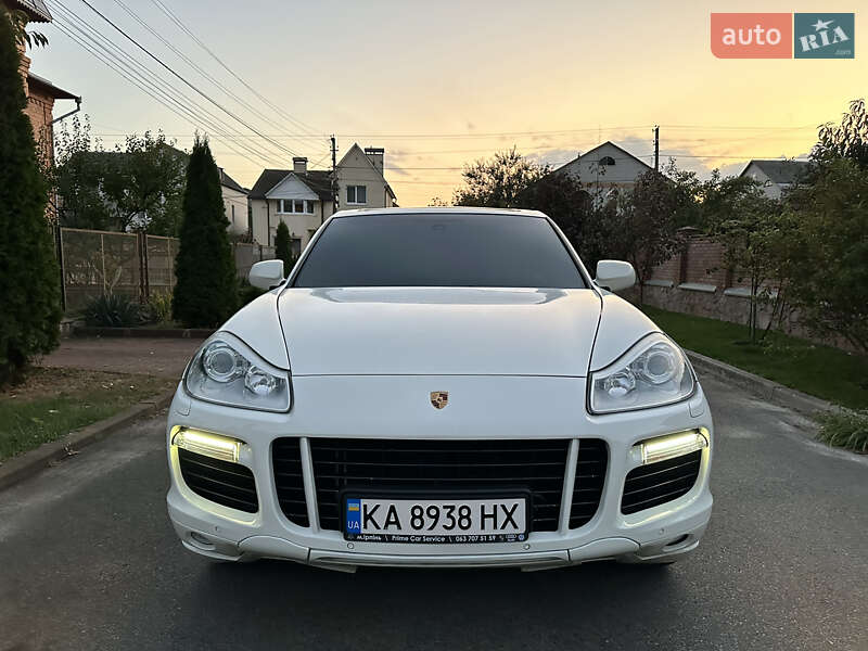 Позашляховик / Кросовер Porsche Cayenne 2008 в Броварах
