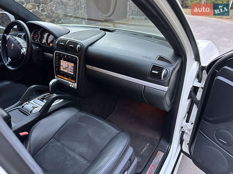 Позашляховик / Кросовер Porsche Cayenne 2008 в Броварах