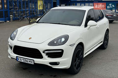 Позашляховик / Кросовер Porsche Cayenne 2011 в Києві