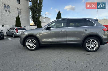 Внедорожник / Кроссовер Porsche Cayenne 2013 в 