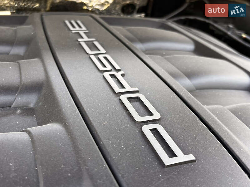 Внедорожник / Кроссовер Porsche Cayenne 2012 в Ахтырке